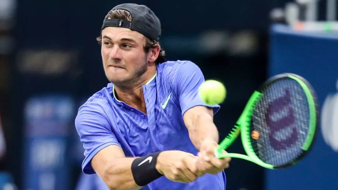 下场休息时 下场休息时